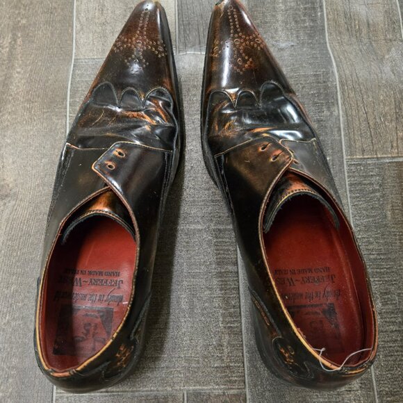 STYLISH JEFFREY WEST WINGTIP SHOES. GREAT COLOR. RARE FIND. EXCELLENT CONDITION. - Picture 2 of 5